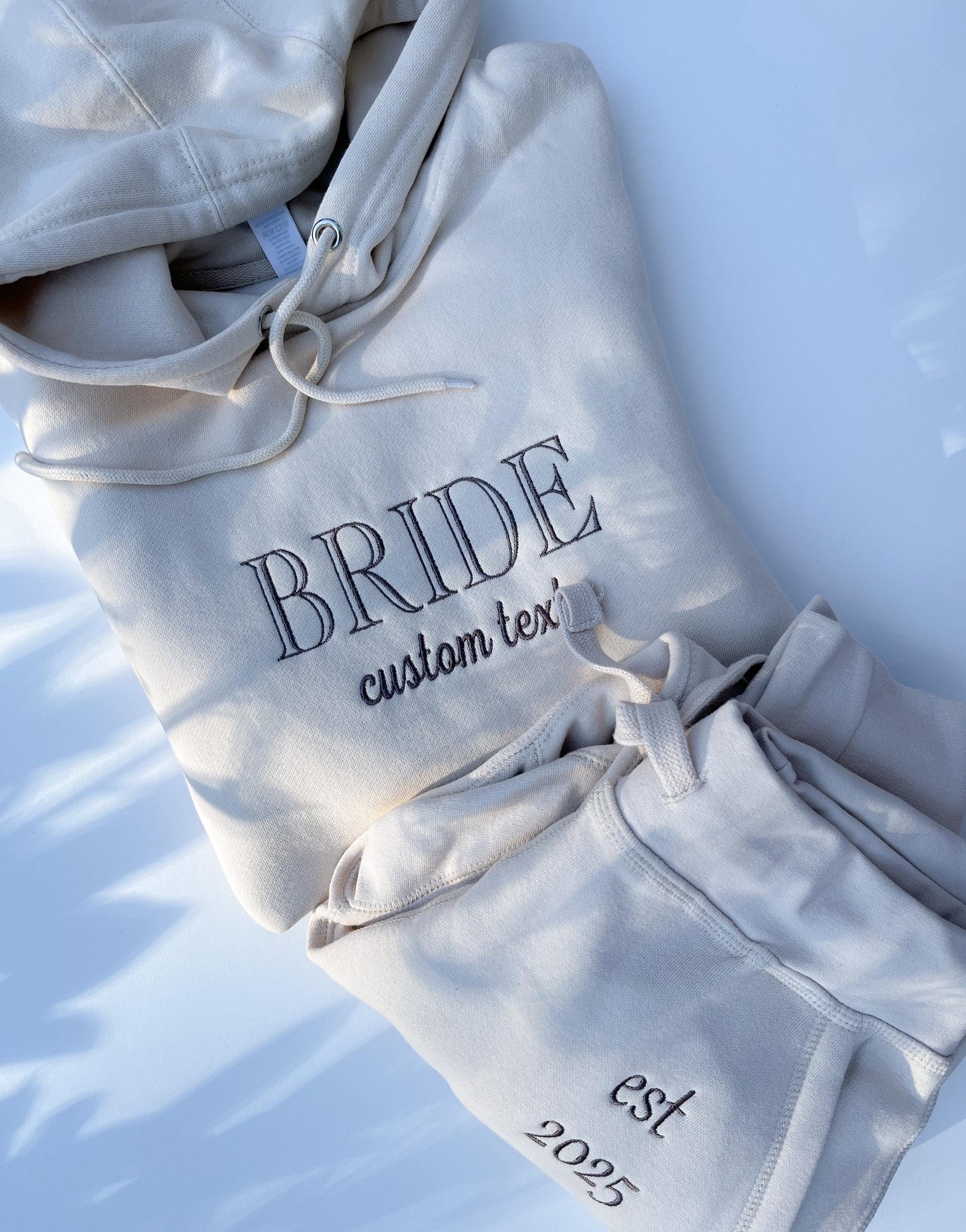 Custom Bridal Hoodie Jogger Set Personalized Embroidered Bride Outfit, Lounge Set Airport Tracksuit Bridal Party 2 Piece Set Matching Set