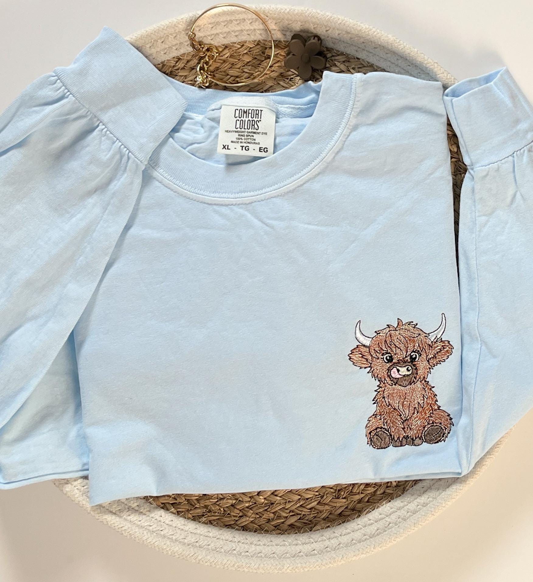 Fluffy Embroidered Highland Cow Personalized Comfort Colors Long Sleeve T Shirt Left Chest Embroidery Garment Dyed Long Sleeve Top Mom Gift