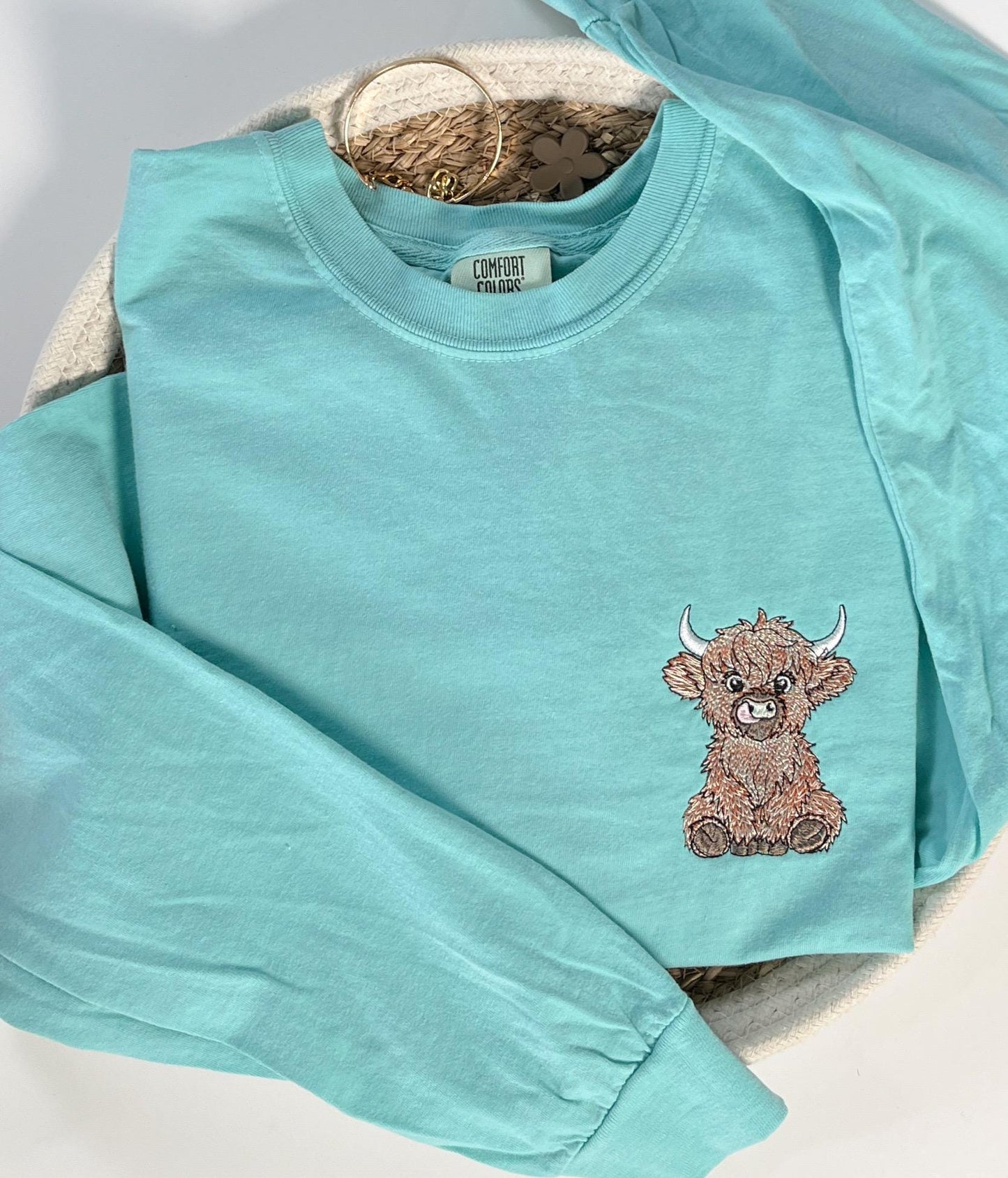 Fluffy Embroidered Highland Cow Personalized Comfort Colors Long Sleeve T Shirt Left Chest Embroidery Garment Dyed Long Sleeve Top Mom Gift